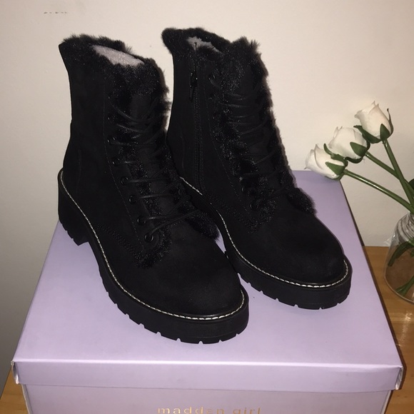 NWT Madden Girl Carra Faux-Fur Combat Booties 7 - Picture 8 of 12